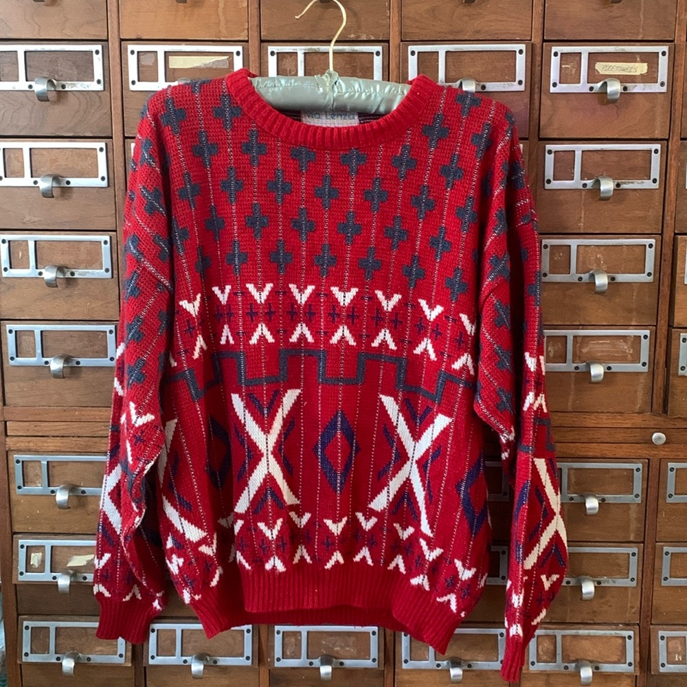 Vintage Scandinavian Alpine Sweater Unisex Size Medium